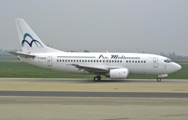 Vente aux enchères à Tarbes: C'est le moment ou jamais de se payer un Boeing 737 648x415_deux-boeing-737-ancienne-compagnie-air-mediterranee-mis-vente-lors-encheres-mardi-26-avril-2015