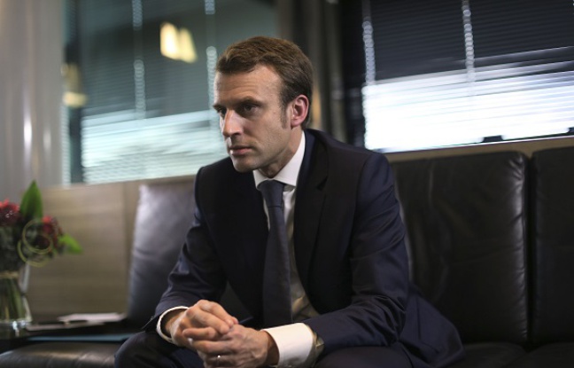 Dans les couloirs du MNF 648x415_emmanuel-macron-ministre-economie-industrie-numerique