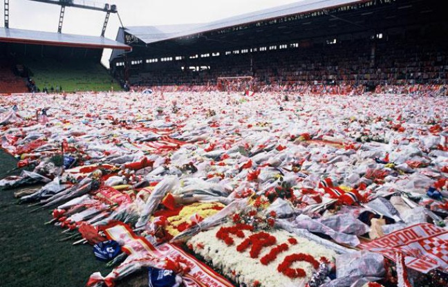 Hommage aux victimes de la catastrophe de Hillsborough, le 22 avril 1989 Hommage aux victimes de la catastrophe de Hillsborough, le 22 avril 1989