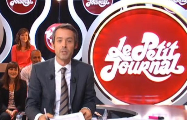 Le présentateur Yann Barthès dans le Petit Journal de Canal Plus du lundi 29 août 2011. Le présentateur Yann Barthès dans le Petit Journal de Canal Plus du lundi 29 août 2011.