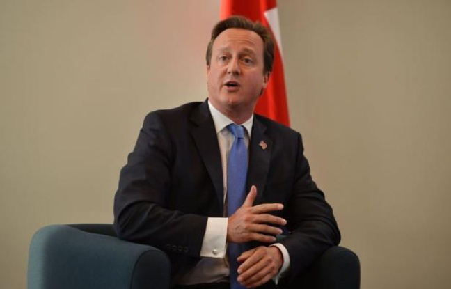 Le premier ministre David Cameron a estimé à Londres que la Banque centrale européenne (BCE), telle qu'elle a agi jeudi, n'a jamais été "aussi proche" de ce que souhaite le gouvernement britannique en la matière depuis très longtemps. Le premier ministre David Cameron a estimé à Londres que la Banque centrale européenne (BCE), telle qu'elle a agi jeudi, n'a jamais été "aussi proche" de ce que souhaite le gouvernement britannique en la matière depuis très longtemps.