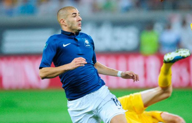 Karim Benzema lors du match qualificatif pour l'Euro 2012 contre la Roumanie à Bucarest, le 6 septembre 2011. Karim Benzema lors du match qualificatif pour l'Euro 2012 contre la Roumanie à Bucarest, le 6 septembre 2011.
