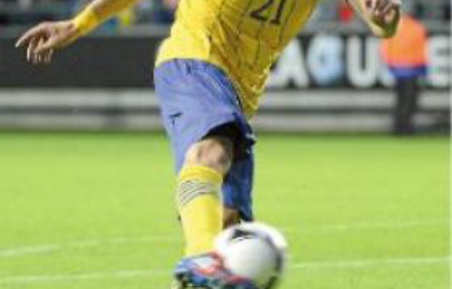 Wilhelmsson est remplaçant avec l'équipe de Suède. Wilhelmsson est remplaçant avec l'équipe de Suède.