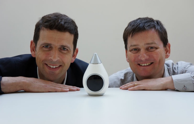 Jean Laurent Schaud, PDG de Ween, et Nathanael Munier, co fondateur, partis au CES de Las Vegas pour séduire de nouveaux investisseurs. Jean Laurent Schaud, PDG de Ween, et Nathanael Munier, co fondateur, partis au CES de Las Vegas pour séduire de nouveaux investisseurs.