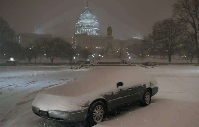 La tempête Jonas s'est abattue sur la ville de Washington DC, aux Etats-Unis, ce 22 janvier 2016. La tempête Jonas s'est abattue sur la ville de Washington DC, aux Etats-Unis, ce 22 janvier 2016.
