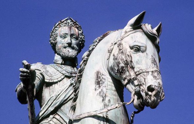 La statue de Henri IV, sur le pont Neuf, à Paris. La statue de Henri IV, sur le pont Neuf, à Paris.