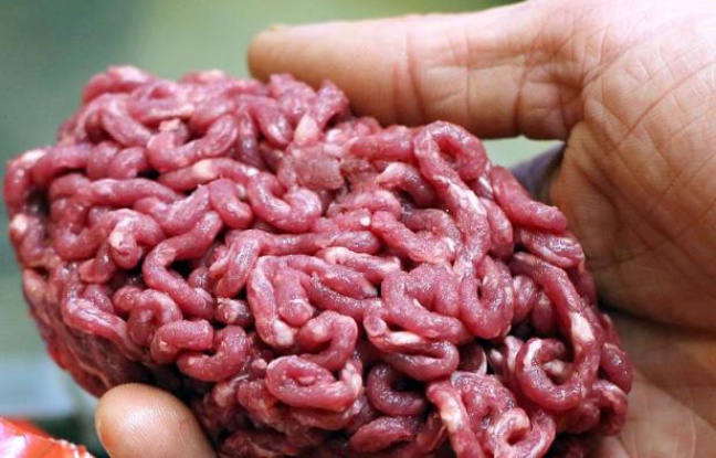 Le "minerai de viande" vit ses derniers jours: cette dénomination professionnelle des bas morceaux, révélée au public à la faveur du scandale des lasagnes au cheval, disparaîtra d'ici la fin de l'année au profit d'une nouvelle nomenclature en dix catégories. Le "minerai de viande" vit ses derniers jours: cette dénomination professionnelle des bas morceaux, révélée au public à la faveur du scandale des lasagnes au cheval, disparaîtra d'ici la fin de l'année au profit d'une nouvelle nomenclature en dix catégories.