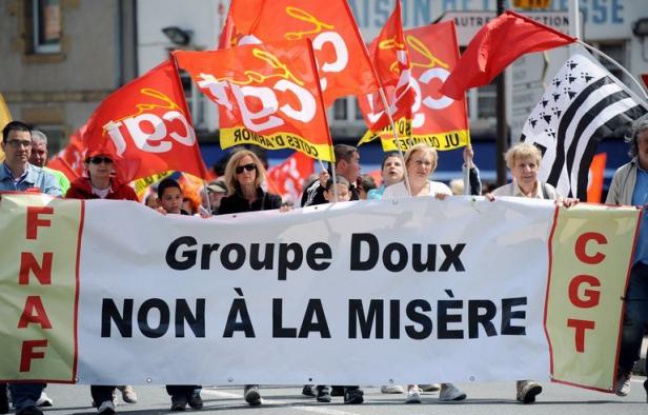 Les éventuels candidats à la reprise de Doux frais, placé en liquidation par le tribunal de commerce de Quimper, ont jusqu'à ce vendredi soir pour se faire connaître, alors que les 1.700 salariés du pôle frais du volailler finistérien tendent le dos et espèrent une bonne nouvelle. Les éventuels candidats à la reprise de Doux frais, placé en liquidation par le tribunal de commerce de Quimper, ont jusqu'à ce vendredi soir pour se faire connaître, alors que les 1.700 salariés du pôle frais du volailler finistérien tendent le dos et espèrent une bonne nouvelle.