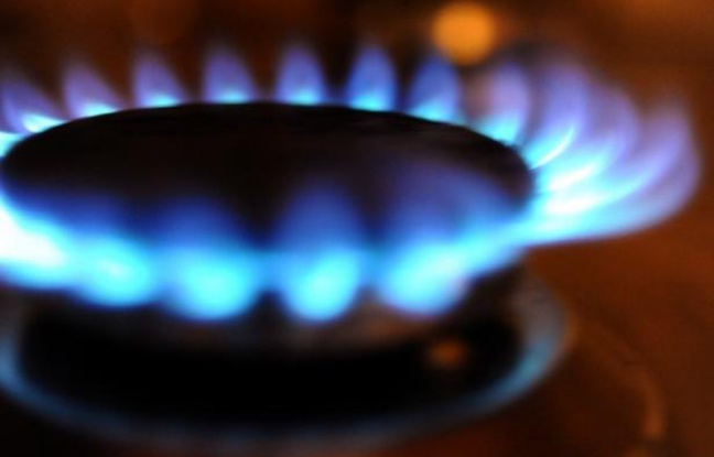 Le gouvernement va proposer une limitation à 2% cet été de la hausse des tarifs du train (hors TGV), du gaz et de l'électricité, a-t-il indiqué lundi. Le gouvernement va proposer une limitation à 2% cet été de la hausse des tarifs du train (hors TGV), du gaz et de l'électricité, a-t-il indiqué lundi.