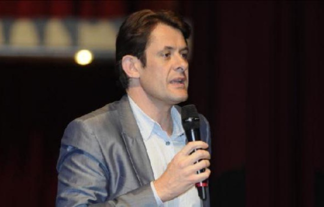 François Kalfon, conseiller régional d'Île-de-France et délégué général aux études d'opinion. François Kalfon, conseiller régional d'Île-de-France et délégué général aux études d'opinion.