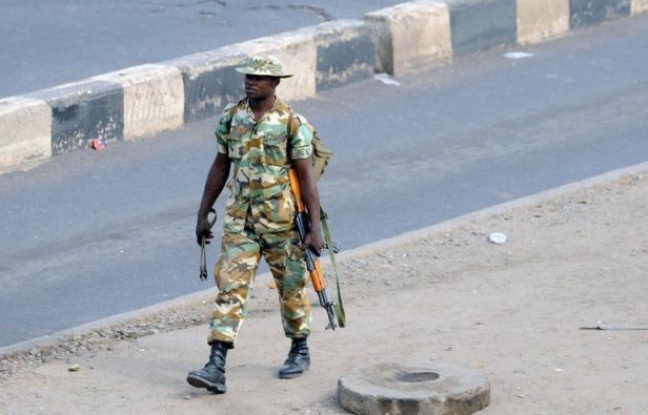 Une explosion présumée s'est produite mardi dans un centre commercial dans la capitale nigériane d'Abuja, a indiqué l'agence des situations d'urgence (NEMA) dans un communiqué. Une explosion présumée s'est produite mardi dans un centre commercial dans la capitale nigériane d'Abuja, a indiqué l'agence des situations d'urgence (NEMA) dans un communiqué.