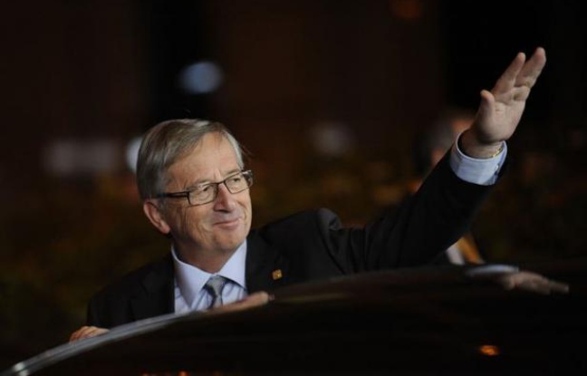 Les dirigeants européens s'orientaient vendredi vers un échec du sommet sur le budget pour 2014-2020, tant les divergences sont profondes au sein d'une Union européenne en pleine crise minée par la défense des intérêts nationaux. Les dirigeants européens s'orientaient vendredi vers un échec du sommet sur le budget pour 2014-2020, tant les divergences sont profondes au sein d'une Union européenne en pleine crise minée par la défense des intérêts nationaux.