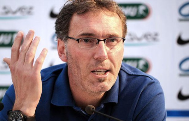 Laurent Blanc en conférence de presse le 4 juin 2012. Laurent Blanc en conférence de presse le 4 juin 2012.