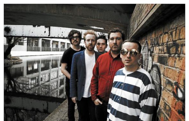 Le groupe anglais d'électro-pop Hot Chip sort son cinquième album. Le groupe anglais d'électro-pop Hot Chip sort son cinquième album.