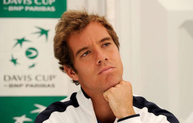 Le tennisman français Richard Gasquet, lors de la présentation des équipes de Coupe Davis, le 7 juillet 2011 à Stuttgart. Le tennisman français Richard Gasquet, lors de la présentation des équipes de Coupe Davis, le 7 juillet 2011 à Stuttgart.