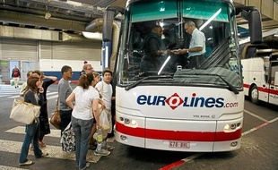 Depuis la gare routière de Bagnolet, le ministre a lancé hier 150 nouvelles lignes de car.