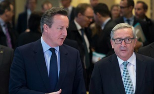 Le Premier minstre britannique David Cameron et le président de la Commission européenne Jean Claude Juncker le 16 février 2016 à Bruxelles