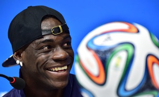 Mario Balotelli lors d'une conférence de presse le 19 avril 2014.