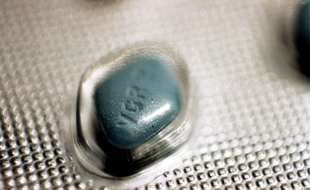 Du viagra contre un bulletin, fallait y penser.