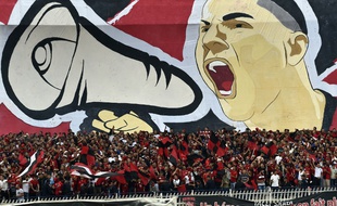 Des supporters de l'USM Alger au stade, le 29 septembre 2017.