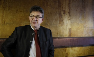 Jean-Luc Mélenchon dans le restaurant L'escalier à Paris, le 31 mars 2017.