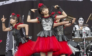 Le groupe japonais Babymetal en 2015.