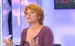 Véronique Genest sur le plateau de Jean-Marc Morandini, sur NRJ12, le 18 septembre 2012.