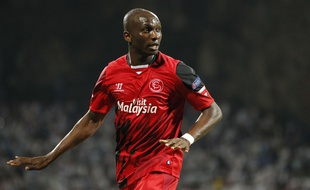 Stéphane Mbia, le 2 octobre 2014 avec le FC Séville.
