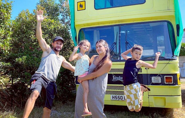 Tiny house : Une famille aménage un autobus « à impériale » pour y vivre