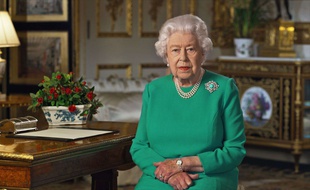 La reine Elisabeth II lors de son allocution, dimanche 5 avril 2020.