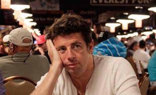 Patrick Bruel, en plein coup aux WSOP (World Series of poker) à Las Vegas, mercredi 7 juillet 2010.