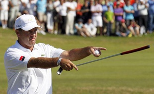 Le golfeur français Thomas Levet, après sa victoire à l'Open de France de golf, le 3 juillet 2011.