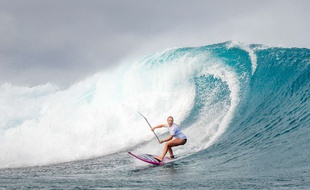 Caroline Angibaud (4e en SUP Surf aux mondiaux 2016)