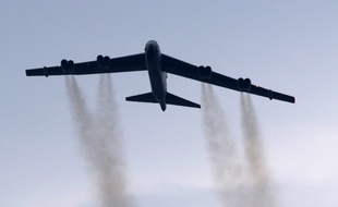(Photo d'illustration) Un bombardier américain, le 28 mai 2017.
