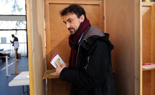 L'écologiste Grégory Doucet remporte la mairie de Lyon.