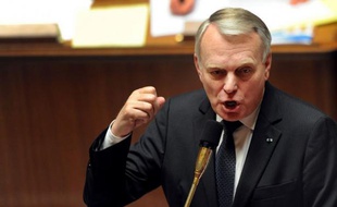 Le Premier ministre Jean-Marc Ayrault a réaffirmé l'importance de "l'amitié franco-allemande" en soulignant qu'elle impliquait un dialogue "intense et respectueux", dans un entretien publié lundi par le journal La Dépêche du Midi.