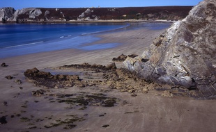 Une plage de la presqu'île de Crozon, dans le Finistère.