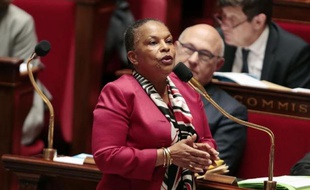 La ministre de la Justice Christiane Taubira lors des questions au gouvernement à l'Assemblée nationale le 19 mai 2015 à Paris