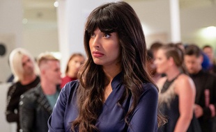 Jameela Jamil dans la série «The Good Place».