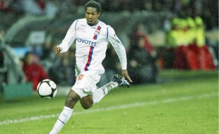 L'Ivoirien, plus gros transfert de l'histoire du club,était pris en grippe par les fans de l'OL.