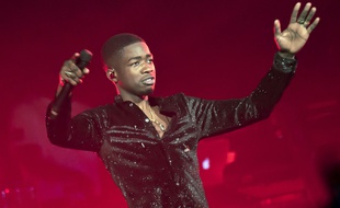 Le rappeur MHD en concert à Paris, en mars 2018.