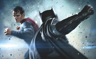 Les deux super-héros légendaires en viennent aux mains dans «Batman V Superman»