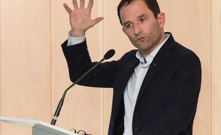 Benoît Hamon lors d'une réunion publique, le 29 mars 2018.