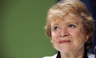 Eva Joly, candidate d'Europe-Ecologie les Verts, a plaidé lundi pour la création d'un poste de "vice-Premier ministre" chargé des questions européennes en souhaitant que ces dernières sortent du "domaine réservé du président de la République"