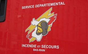 Les pompiers du Bas-Rhin ont secouru un homme de 40 ans grièvement blessé à Uhrwiller après une chute de 5 m d'un toit.