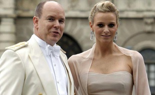 Prince Albert II de Monaco et sa fiancée Charlene Wittstock en Suède, le 19 juin 2010