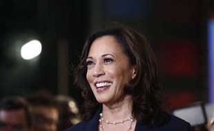 La candidate démocrate Kamala Harris le 27 juin 2019 après le premier débat télévisé à Miami, en Floride.