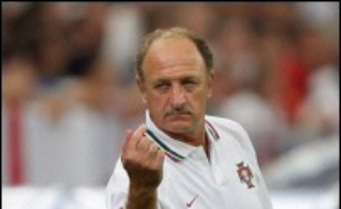Luiz Felipe Scolari, le sélectionneur du Portugal, rêve de gagner le Mondial-2006 de football avec un petit pays de 10 millions d'habitants après avoir remporté le trophée 2002 à la tête du grand - démographiquement et footballistiquement - Brésil.