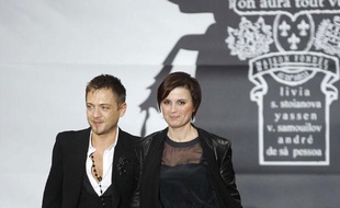 Livia Stoianova, à droite, et Yassen Samouilov apparaissent à la fin de la présentatation de leur collection haute couture On Aura Tour Vu le 23 janvier 2013.