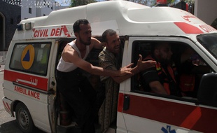 Une ambulance à l'entrée de l'hôpital al-Shifa à Gaza le 9 juillet 2014.